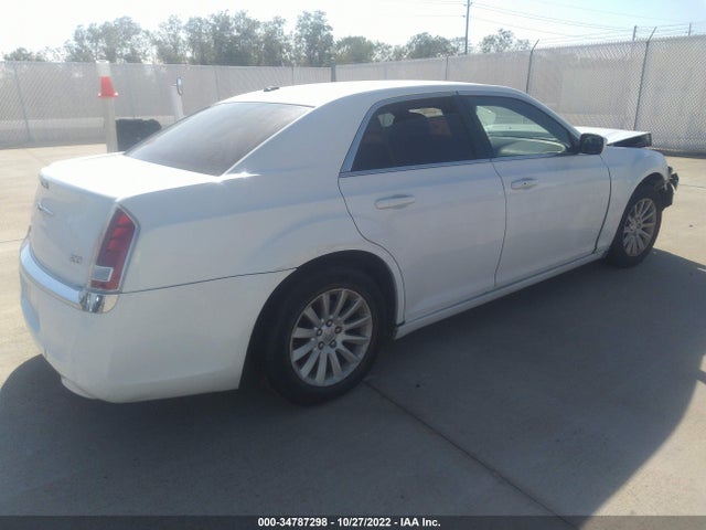 Chrysler 300 2012 2C3CCAAG0CH104661 Image 4