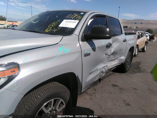 2018 Toyota Tundra, VIN: 5TFEY5F13JX235965