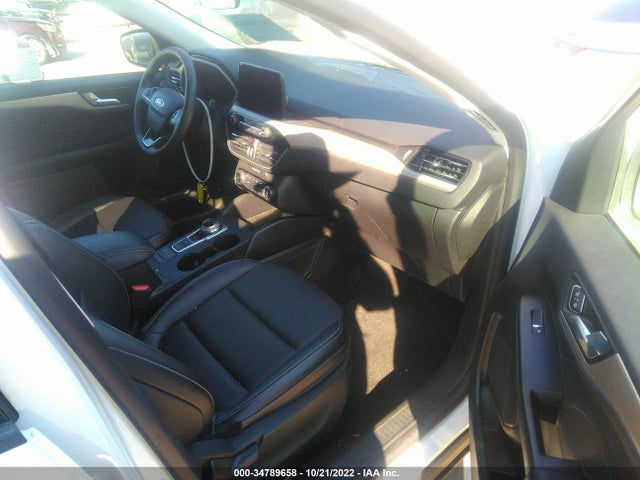 2022 Ford Escape, VIN: 1FMCU0KZXNUA27117