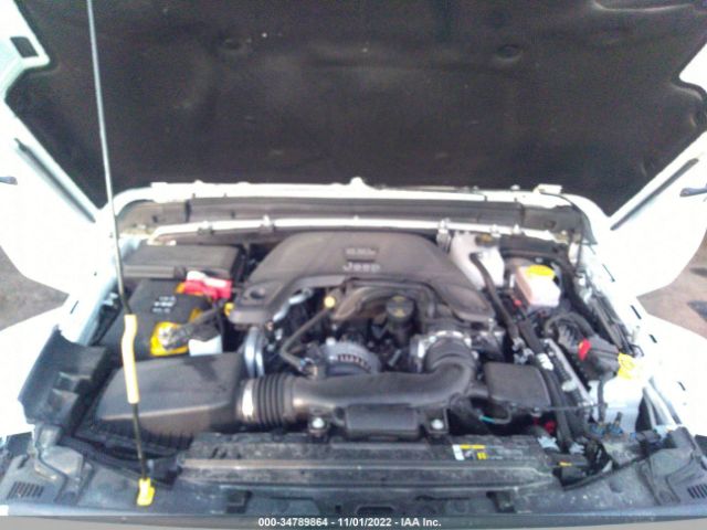 1C4HJXEG3JW327473 Jeep Wrangler Unlimited Sahara