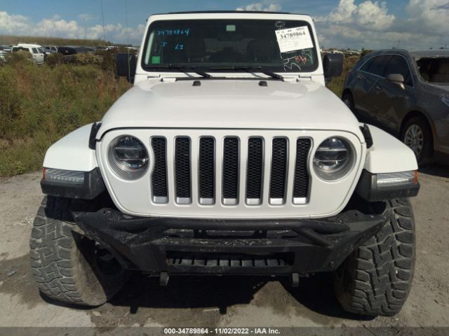 1C4HJXEG3JW327473 Jeep Wrangler Unlimited Sahara
