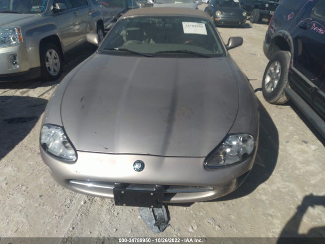 SAJGX2743VC011192 Jaguar XK8
