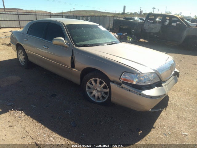 Lincoln Town Car Signature Limited 2009 2LNHM82V09X628830 main image