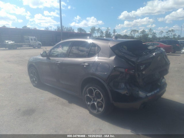 ZASPAKBN2N7D50123 Alfa Romeo Stelvio Veloce