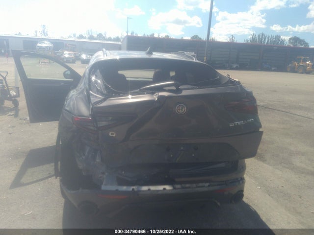 ZASPAKBN2N7D50123 Alfa Romeo Stelvio Veloce