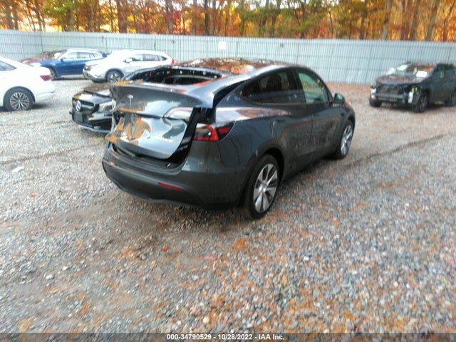 Tesla Model Y Long Range 2022 7SAYGAEE4NF532162 Image 4