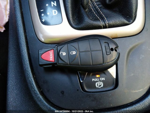 1C4PJLCB2JD595597 Jeep Cherokee Latitude