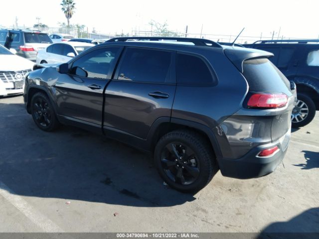 1C4PJLCB2JD595597 Jeep Cherokee Latitude