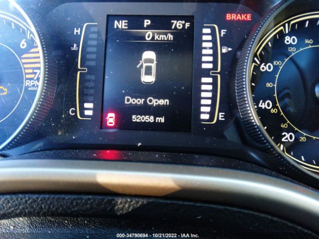 1C4PJLCB2JD595597 Jeep Cherokee Latitude
