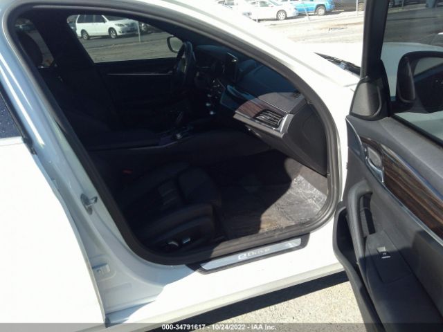 WBAJA9C5XJB033068 BMW 530e Iperformance