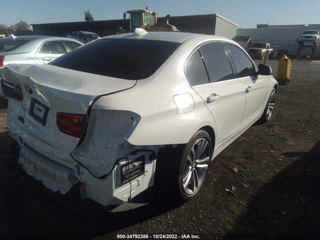 2018 BMW 3 Series, VIN: WBA8B9C57JEE82298