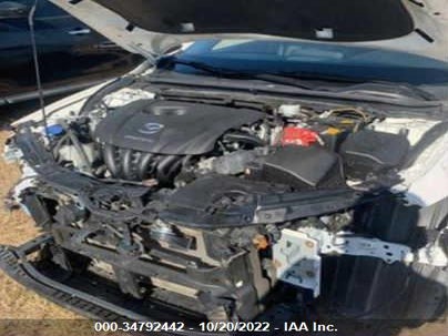 2021 MAZDA MAZDA3 HATCHBACK SELECT VIN: JM1BPAKL9M1321956