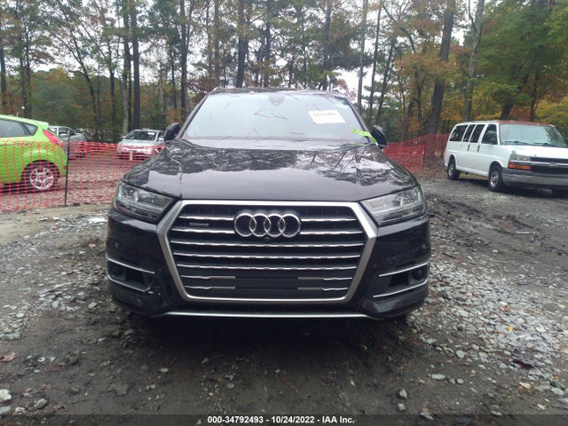 WA1VAAF71JD054862 Audi Q7 Prestige