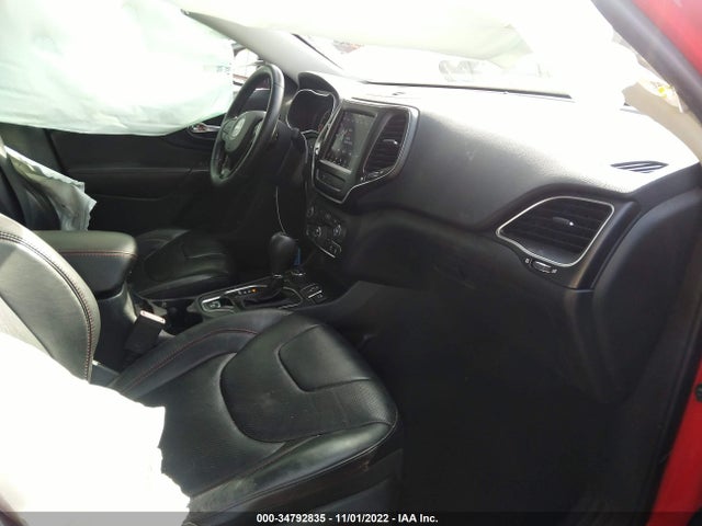 1C4PJMBN8KD360575 Jeep Cherokee Trailhawk Elite