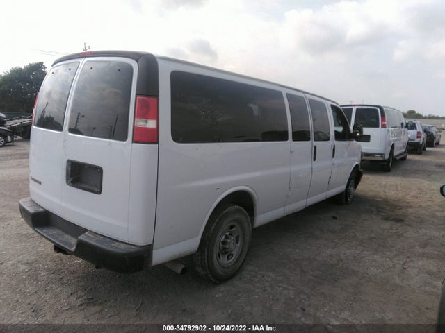 2017 Chevrolet Express, VIN: 1GAZGNFF7H1267940