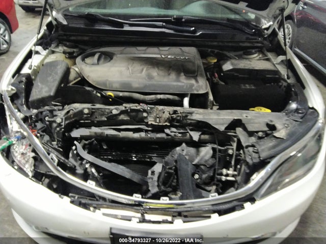 2015 Chrysler 200, VIN: 1C3CCCEG3FN567282