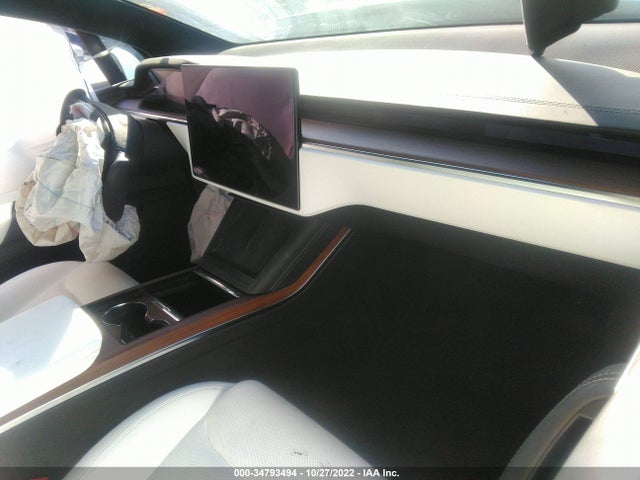 Tesla MODEL X 2022 7SAXCBE57NF329912 Image 6