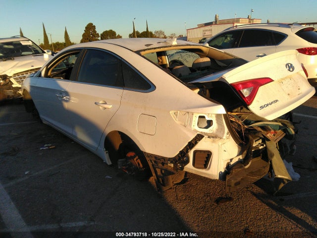 2015 HYUNDAI SONATA 2.4L SE VIN: 5NPE24AF5FH227190