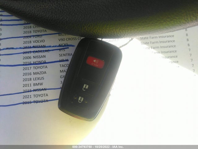 Toyota Prius Two 2016 JTDKBRFU7G3018229 Image 3