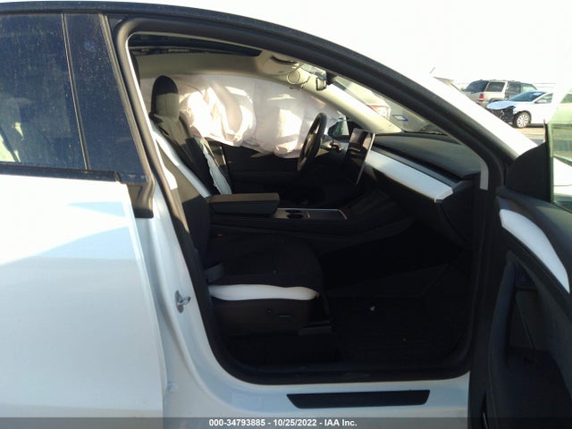 Tesla Model Y Performance 2022 7SAYGDEF1NF521162 Image 5