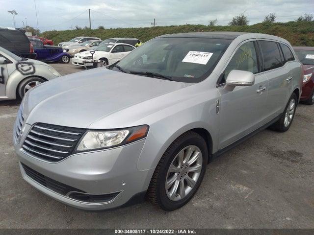 Lincoln Mkt Reserve 2018 2LMHJ5AT9JBL00500 Image 2