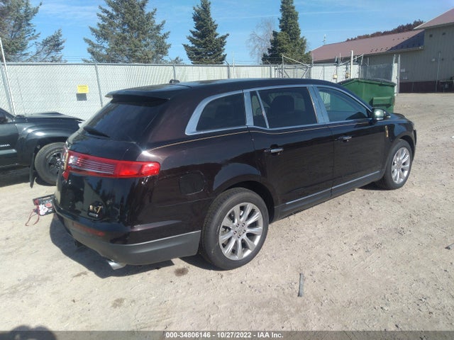 2014 Lincoln MKT, VIN: 2LMHJ5AT3EBL56423