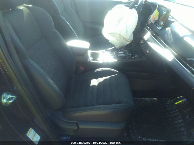 2022 Mitsubishi Outlander, VIN: JA4J3UA88NZ062816