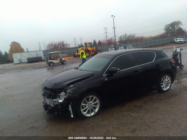 Lexus CT 200H 2012 JTHKD5BH9C2058693 Image 2