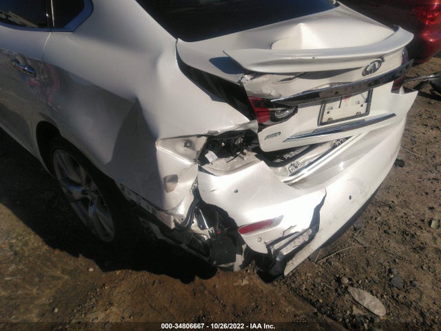 2016 Infiniti Q70, VIN: JN1BY1AR8GM270412