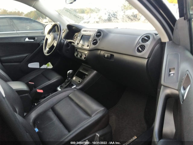 2016 VOLKSWAGEN TIGUAN SE VIN: WVGAV7AX5GW599281
