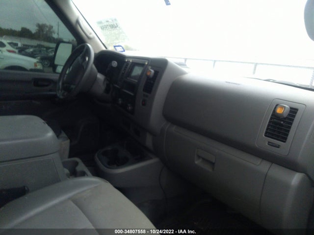 2017 Nissan NV, VIN: 1N6BF0KY1HN809366