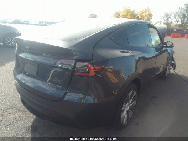 Tesla Model Y 2020 5YJYGDEE4LF053610 Image 4