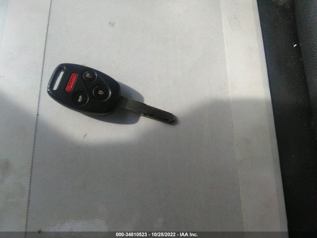 2011 HONDA ACCORD SDN EX-L VIN: 1HGCP2F80BA123586