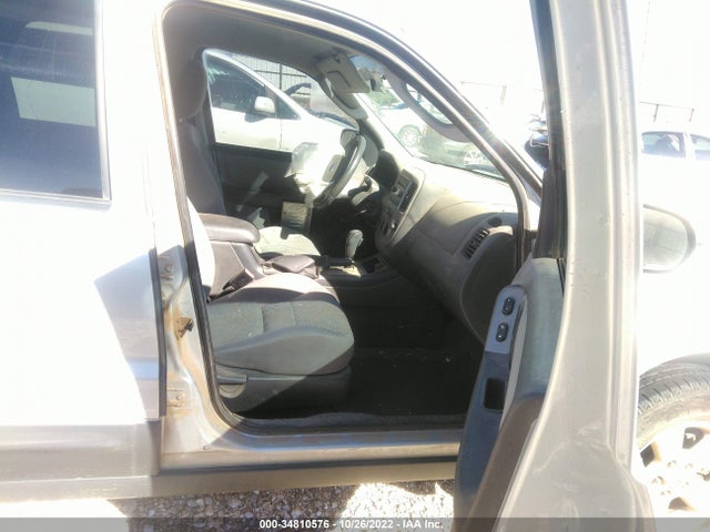 2005 FORD ESCAPE XLT VIN: 1FMYU93155DA01303