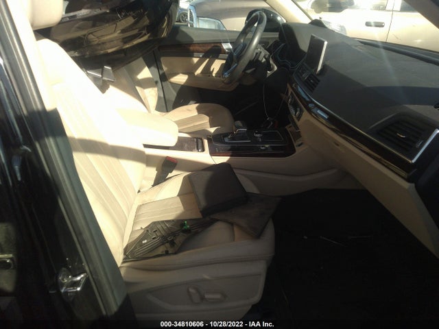 WA1BNAFY4K2091756 Audi Q5 Premium Plus