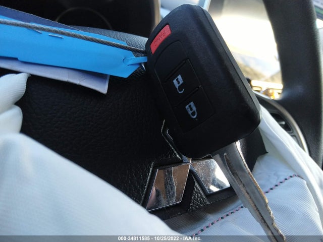 JA4AT4AA8JZ047441 Mitsubishi Eclipse Cross Le