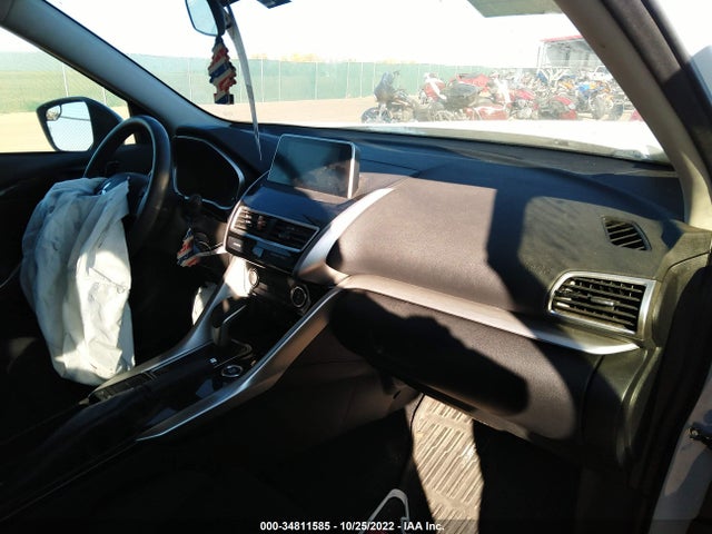 JA4AT4AA8JZ047441 Mitsubishi Eclipse Cross Le