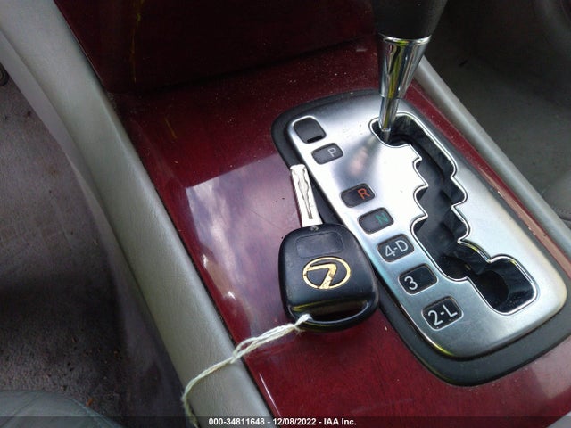 Lexus ES 300 2002 JTHBF30G720008149 Image 3