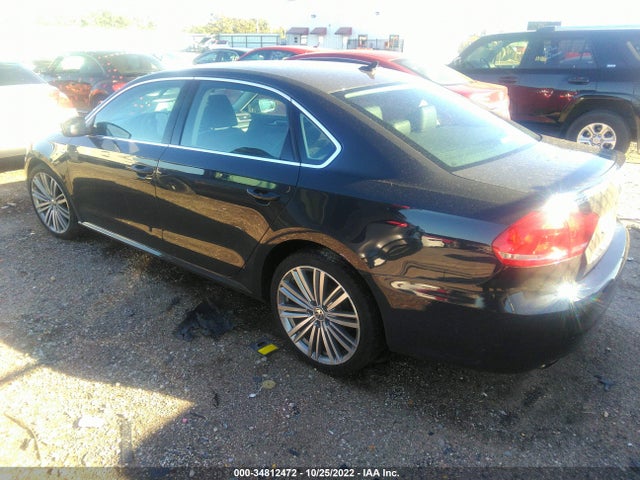 1VWBT7A30FC049138 Volkswagen Passat 1.8t Sport