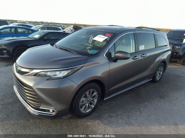 2022 Toyota Sienna, VIN: 5TDYRKEC1NS106386