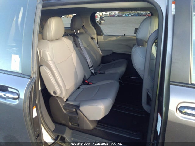 2022 Toyota Sienna, VIN: 5TDYRKEC1NS106386
