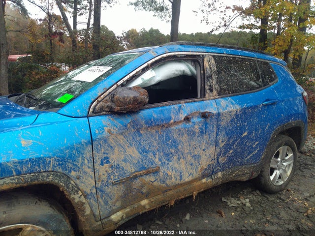 2022 Jeep Compass, VIN: 3C4NJDBB2NT132910