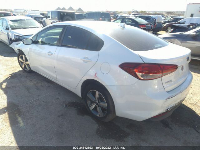 3KPFL4A7XJE200218 KIA FORTE LX