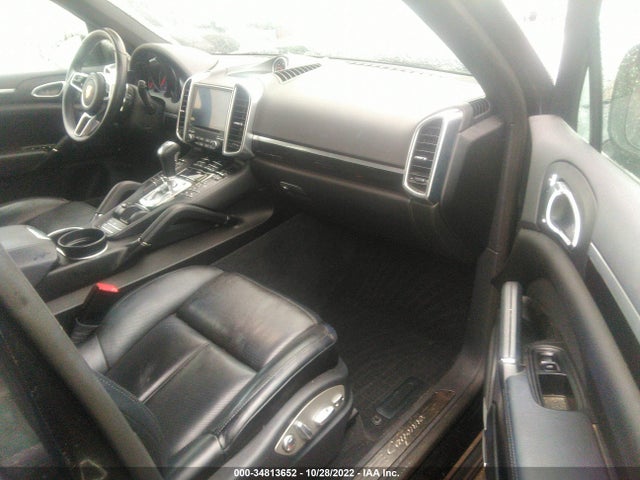 2017 Porsche Cayenne, VIN: WP1AA2A20HKA91914