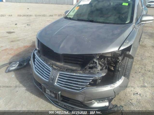 2016 Lincoln MKC, VIN: 5LMCJ2C92GUJ23813