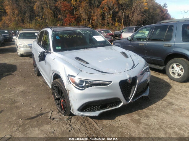 ZASPAKAN4L7C84947 Alfa Romeo Stelvio Sport