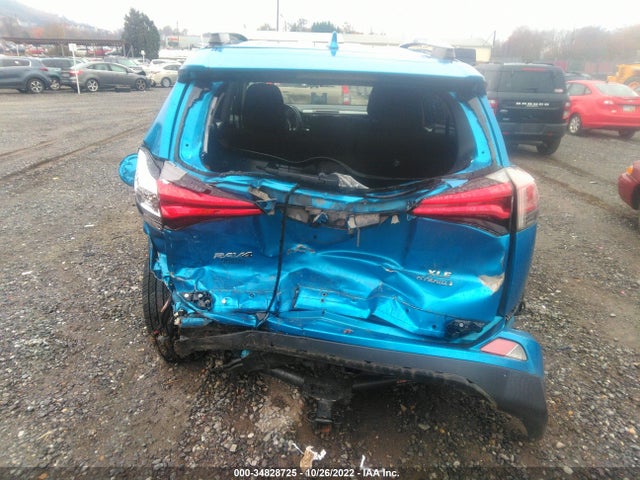 2017 Toyota RAV4, VIN: JTMRJREV2HD103776