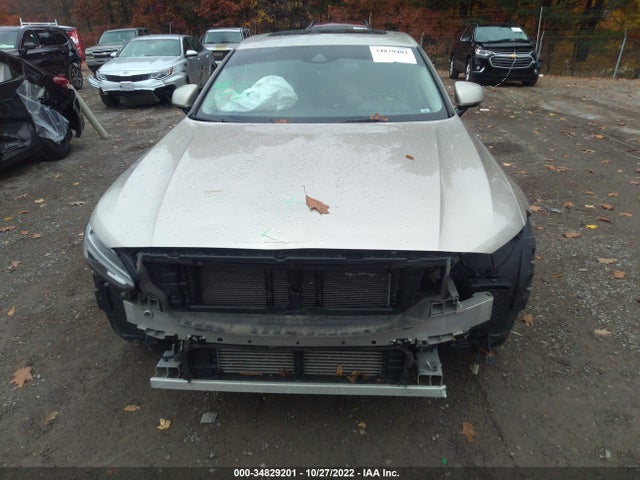 2018 Volvo S90, VIN: LVY982MK5JP008054