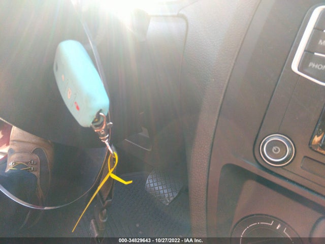 Volkswagen JETTA SEDAN 2016 3VW267AJ8GM210597 Image 3
