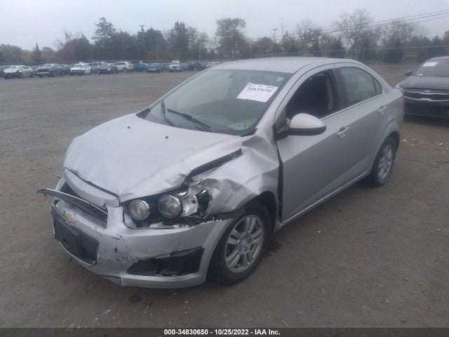 Chevrolet SONIC LT 2015 1G1JC5SHXF4179492 Image 2